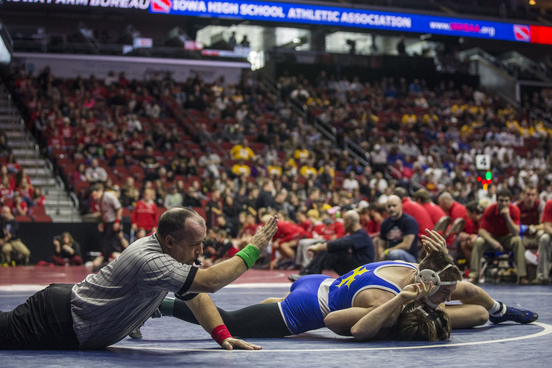 021418DMR-dual-wrestling-1